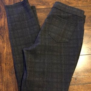 Women’s Max Studio plaid pants. Size medium.